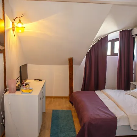 Delta Marina Konukevi