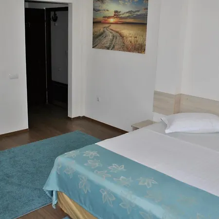 Konukevi Delta Marina