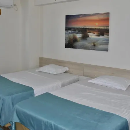 Delta Marina Konukevi 3*